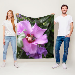 Couverture Polaire Bumblebebe sur la fleur d'Hibiscus