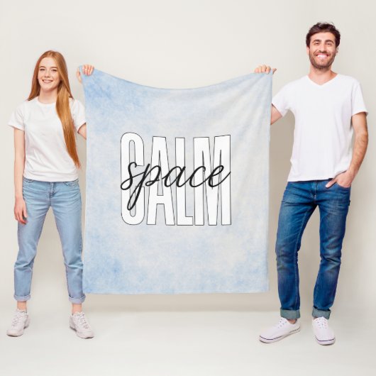 Couverture Polaire Calm Space Pastel Blue Cozy (En situation)