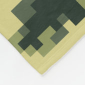 Couverture Polaire Camouflage numérique en bois à 8 bits / Camo (Coin)