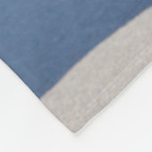 Couverture Polaire Carlin noir se tenant sur la plage (Coin)