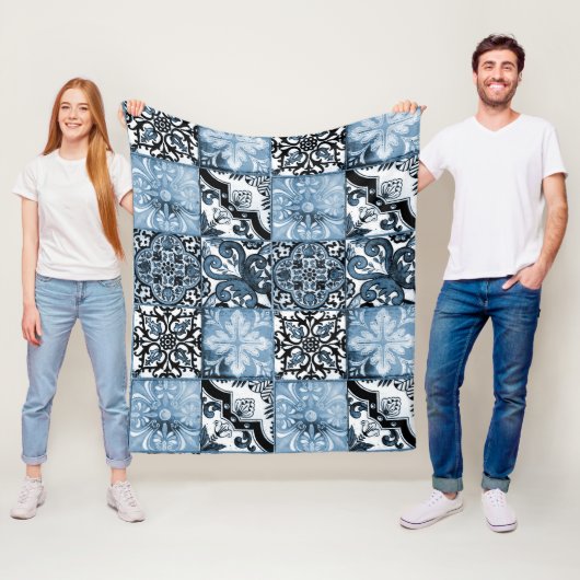 Couverture Polaire Carreau Océan (En situation)