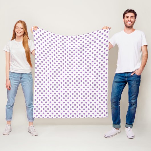 Couverture Polaire Cercles Pois violet de chardon (En situation)