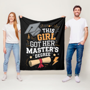 Couverture Polaire Cette fille a obtenu son diplôme de master