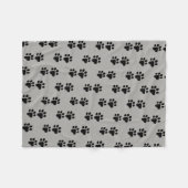 Couverture Polaire Chat / empreintes de pattes de chien - fond gris (Devant (Horizontal))
