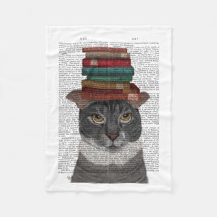 Couverture Polaire Chat gris avec des livres sur la tête
