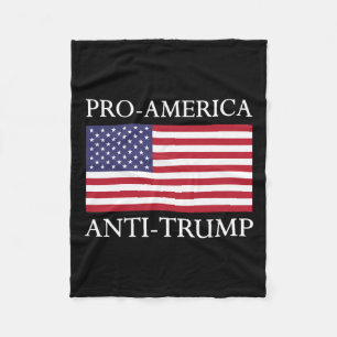 Couverture Polaire Chemise anti-Trump - Le drapeau américain résiste