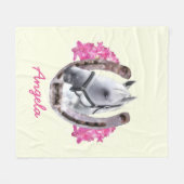 Couverture Polaire Cheval Blanc Encadré Par Le Cheval (Devant (Horizontal))