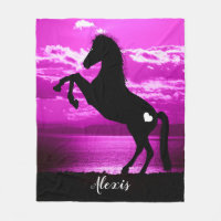 Cheval Noir Élevage Ciel Violet Blanche