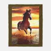 Couverture Polaire Cheval Sauvage À Travers Le Surf Bordé (Devant)