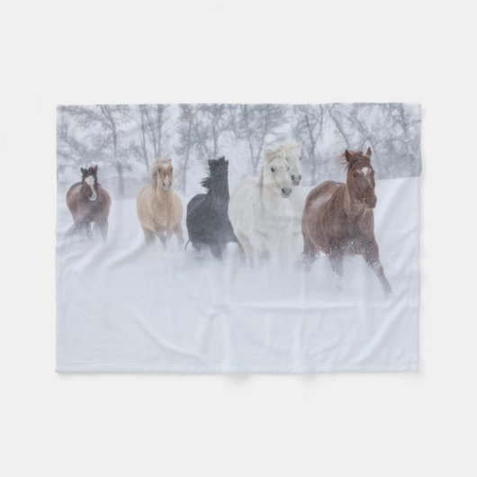 Couverture Polaire Chevaux courant à travers la neige (Devant (Horizontal))