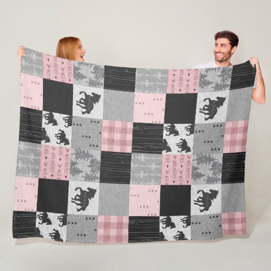 Couverture Polaire Chevaux sauvages et libres Patchwork - rose (En situation)
