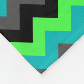 Couverture Polaire Chevrons Ombre Noir Vert Petite Blanche En Toison (Coin)