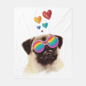 Couverture Polaire Chien Carlin avec coeurs Saint-Valentin (Devant)