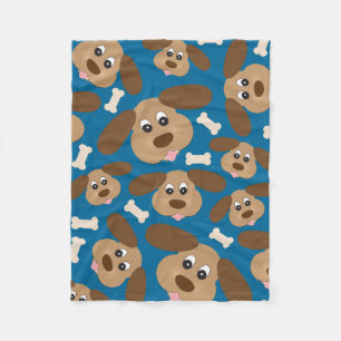 Couverture Polaire Chien de sourire mignon avec de grandes oreilles