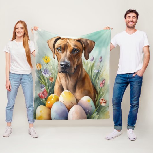 Couverture Polaire Chien Rhodesian Ridgeback avec vacances de œufs de (En situation)