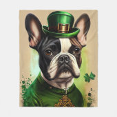 Couverture Polaire Chien-taureau français en tenue de la Saint Patric (Devant)