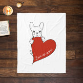 Couverture Polaire Chien-taureau français mignon au coeur rouge