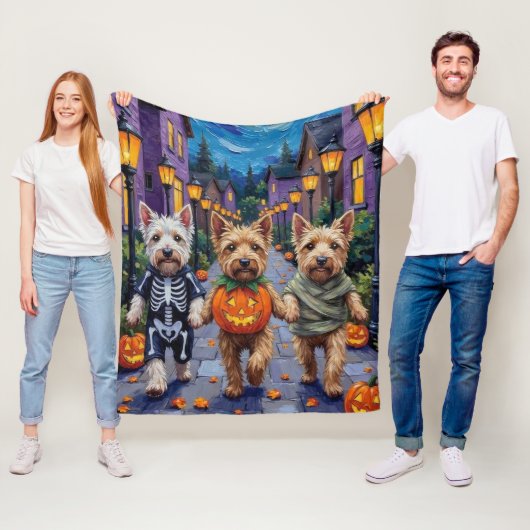 Couverture Polaire Chiens De Terrier Roue En Cotumes D'Halloween (En situation)