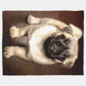 COUVERTURE POLAIRE CHIOT DE CARLIN (Devant (Horizontal))