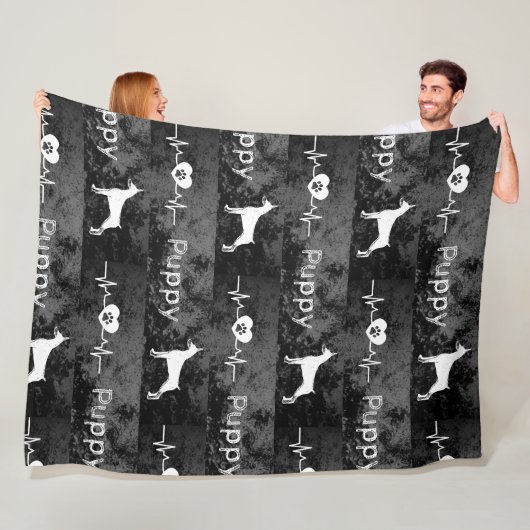Couverture Polaire chiot Dobbie Chien Coeur Beat (En situation)