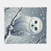 Couverture Polaire Chouette des neiges perchée sur une branche de nei (Devant (Horizontal))