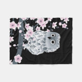 Couverture Polaire Chouette mignonne et fleurs de cerisiers rose noir (Devant (Horizontal))