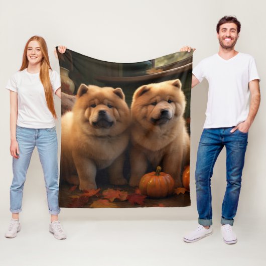 Couverture Polaire Chow Chow Chiot Automne Citrouille de plaisir (En situation)