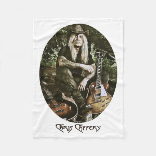 Couverture Polaire Chris Caffery assis avec des guitares (ovale) (Devant)