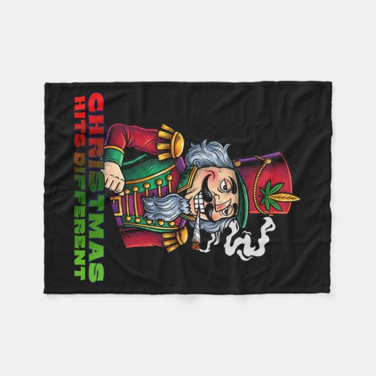 Couverture Polaire Christmas Nutcracker Christmas Hits Different (Devant (Horizontal))