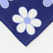 Couverture Polaire Ciel Bleu & Fleurs Blanches sur Bleu Nuit (Coin)
