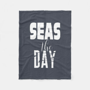 Couverture Polaire Citation De Mer "Seas The Day" Gras Type Blanc Sur