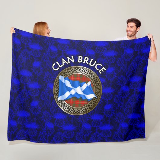 Couverture Polaire Clan Bruce Tartan Knot & Flag (En situation)