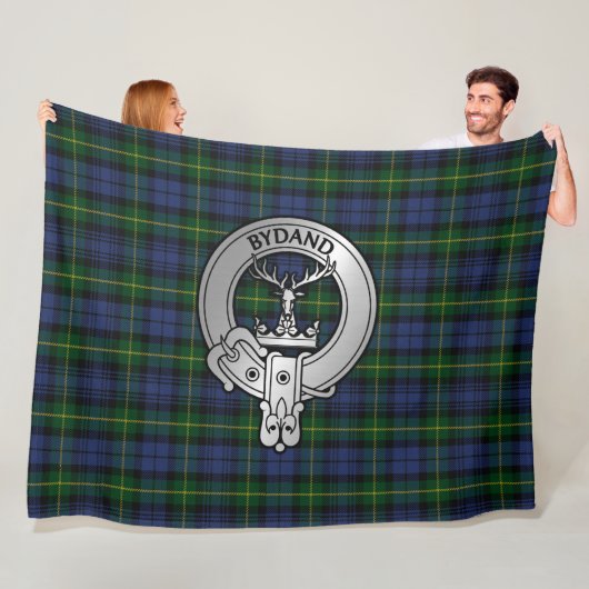 Couverture Polaire Clan Gordon Crest & Tartan Fleece Blanche (En situation)