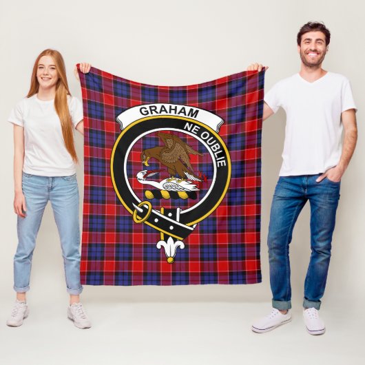 Couverture Polaire Clan Graham de Menteith Red Tartan Plaid (En situation)