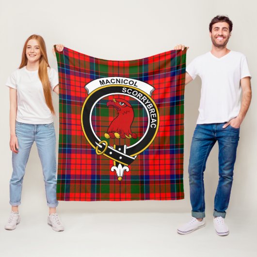 Couverture Polaire Clan MacNicol Tartan Plaid (En situation)
