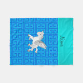 Couverture Polaire Clé grecque bleue nommée personnalisée de Pegasus (Devant (Horizontal))