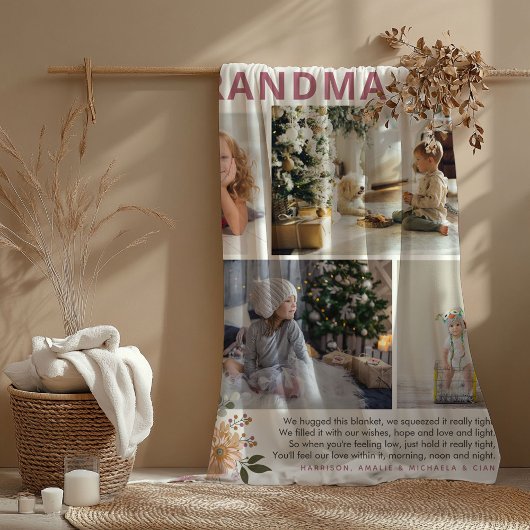 Couverture Polaire Collage de photos florales de 'Hugs for Grandma'