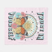 Couverture Polaire Confiance en soi | Soleil céleste et papillon (Devant (Horizontal))