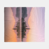 Couverture Polaire coucher de soleil sur le lac de l'église (Devant (Horizontal))