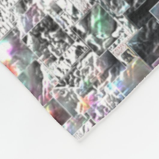 Couverture Polaire Couleur ressemblant à des découpes dvd carrés, mos (Coin)