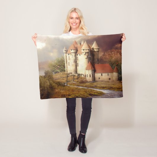 Couverture Polaire Courte médiévale du château (En situation)