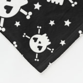Couverture Polaire Crâne et os croisés noir Sherpa Fleece Blanche (Coin)