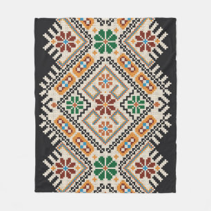 Couverture Polaire Crochet ukrainien : Motif artisanal ethnique.