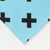 Couverture Polaire Croix noire sur le bleu bébé (Coin)
