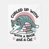 Couverture Polaire Curieux avec un livre et un chat - Lecture confort (Devant)