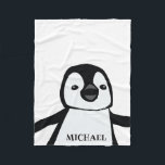 Couverture Polaire Cute Funny Penguin Nursery Noir et blanc<br><div class="desc">Envelopper votre petit dans une douceur douillette avec cette adorable couverture en molleton pingouin. Conçue pour les amoureux des animaux, cette couverture présente une illustration de manchot de charme qui captera le coeur de chacun. Personnalisez-le avec le nom de votre enfant pour ajouter une touche spéciale. Cette couverture en toison...</div>