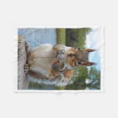 Couverture Polaire Cute Squirrel by the Lake Nature Fleece Blanket (Devant (Horizontal))