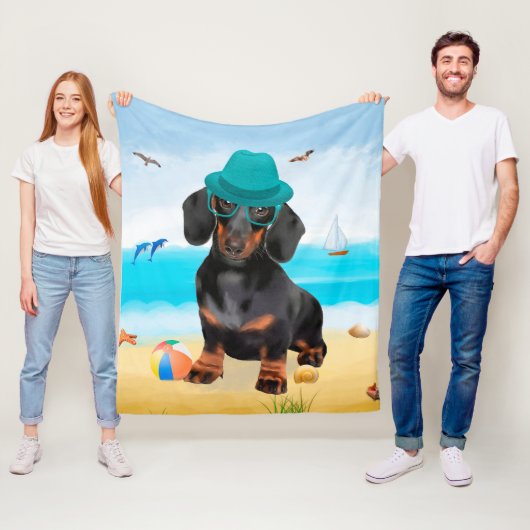 Couverture Polaire Dachshund sur la plage (En situation)