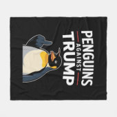 Couverture Polaire Des palmes de pingouin contre Trump (Devant (Horizontal))