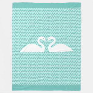 Couverture Polaire Deux cygnes et motif ondulé